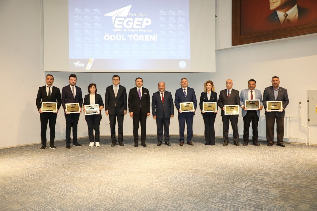 Kütahya’da EGEP çerçevesinde başarılı çalışmalar gerçekleştiren okullar ödüllendirildi