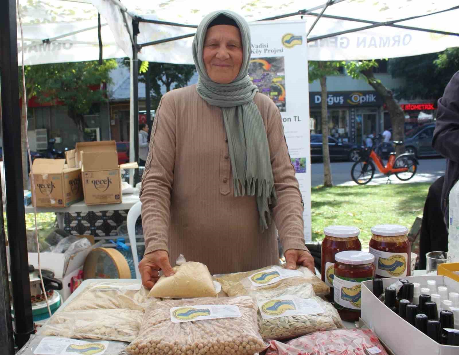 Eskişehir’de köylü kadınların ev yapımı yemekleri görücüye çıktı