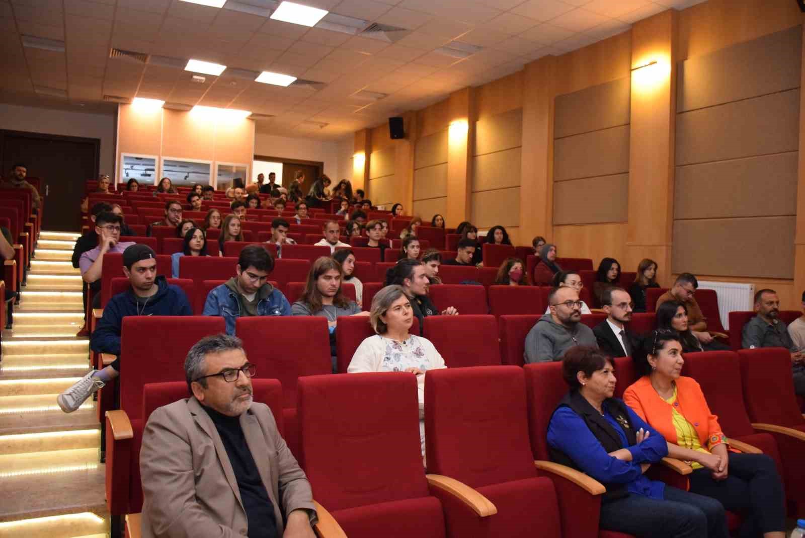 Anadolu Üniversitesi’nde ‘Milli Mücadele’de İstanbul Basını’ konferansı