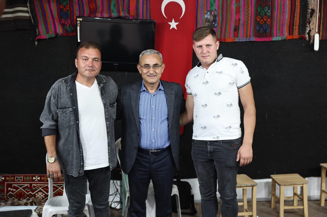 Başkan Işık, İzmir’de düzenlenen Kütahya Tanıtım Günleri’nin açılışına katıldı