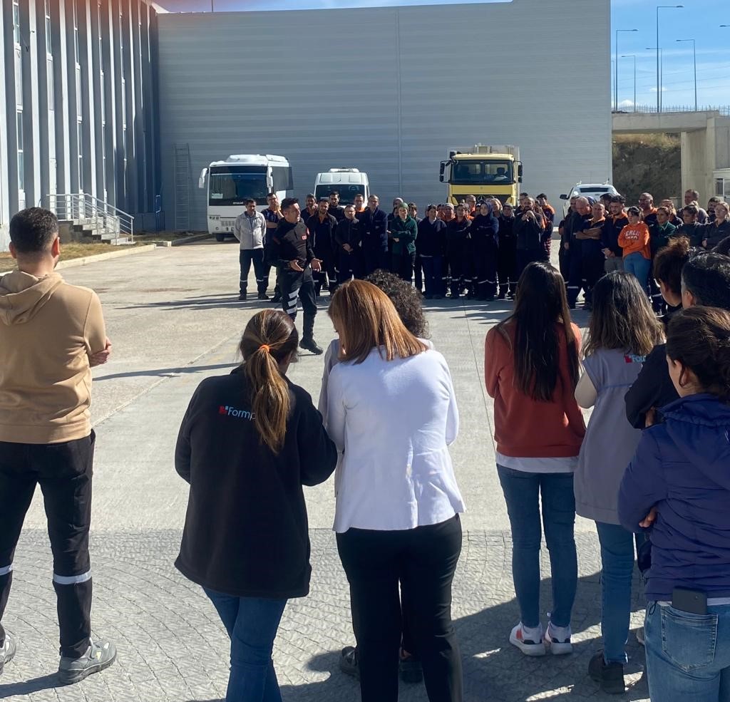 Bozüyük Belediyesi İtfaiyesi’nden işyeri  personellerine yangın eğitimi