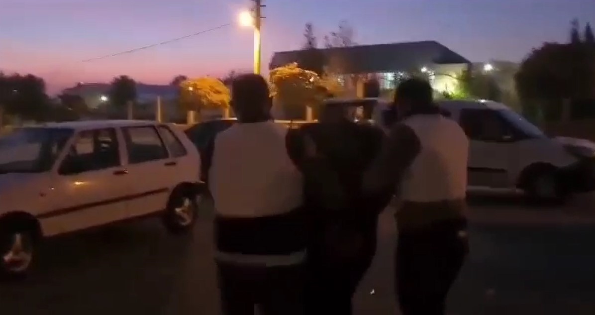 Eskişehir polisinden aranan şahıslara yönelik 33 ekip ve 196 personelle operasyon