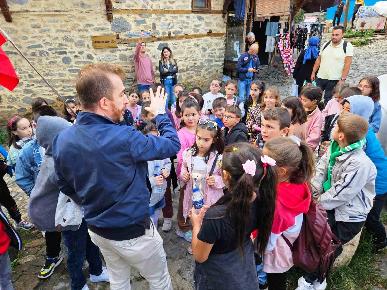 Hisarcık Cumhuriyet İlkokulunda Bursa’ya kültür gezisi