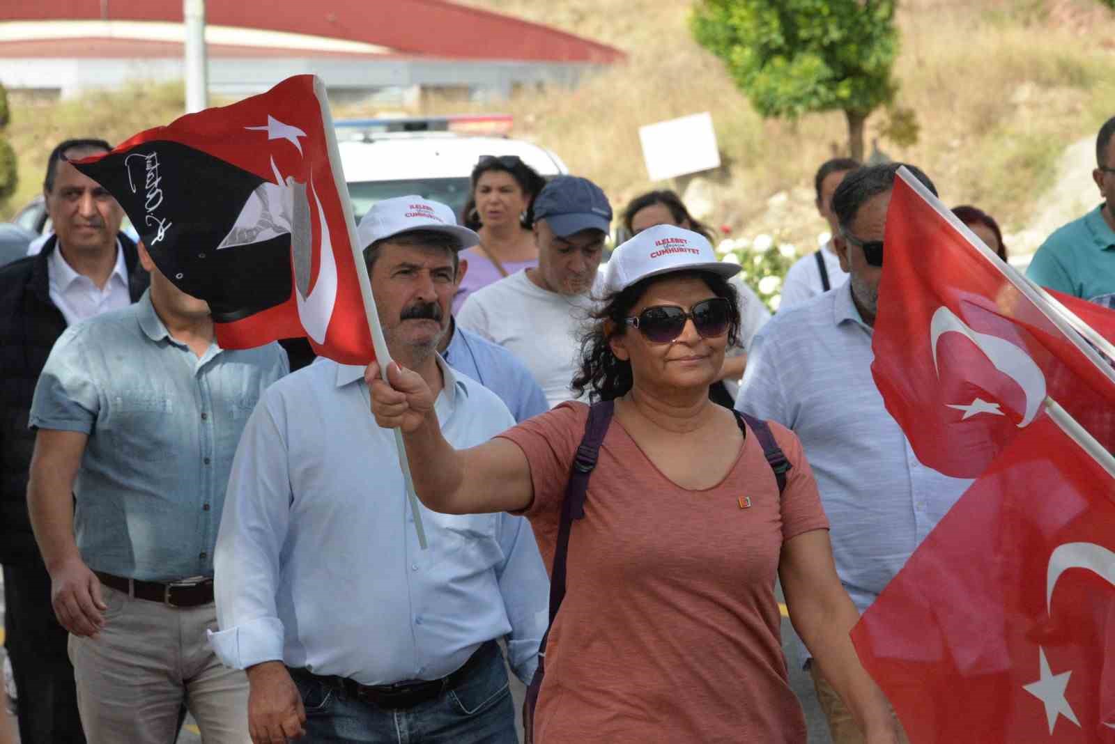 Bozüyük 100’üncü yıl yürüyüşlerinin durak noktası oldu