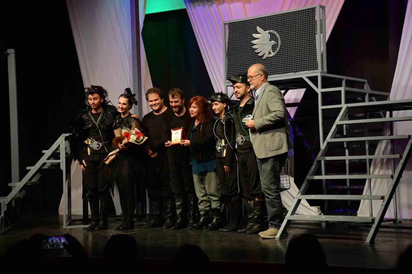 Eskişehir Sui Generis Tiyatro’dan uluslararası festival damgası