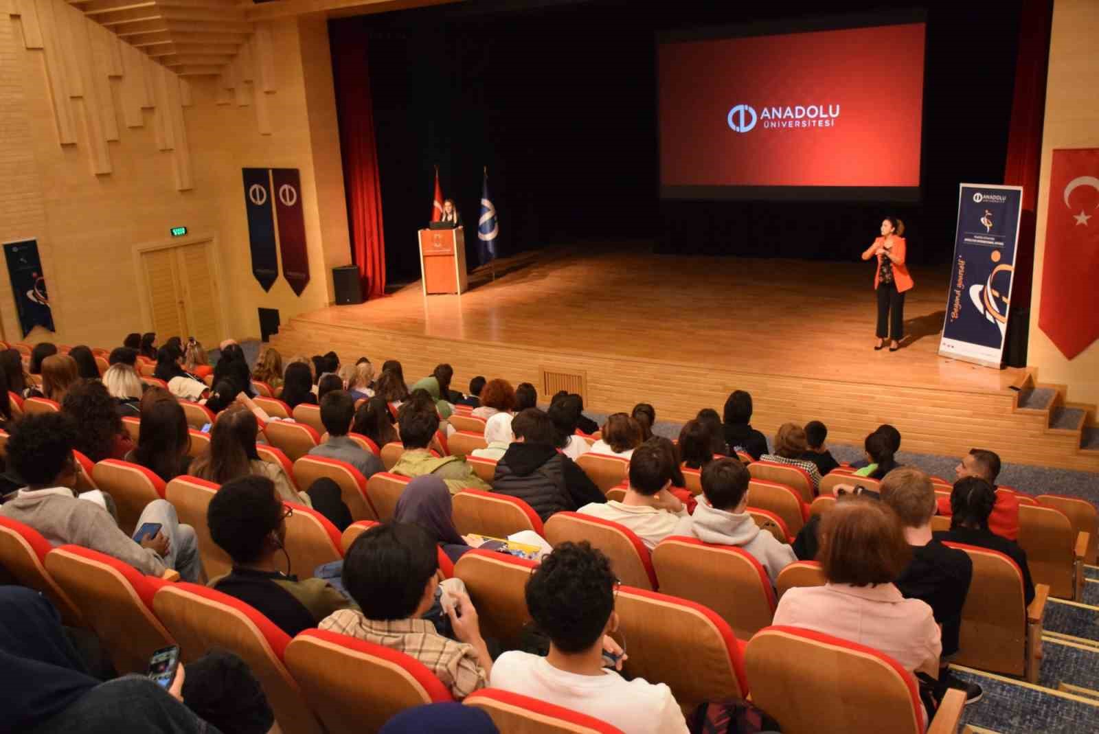 Uluslararası Öğrenci Oryantasyon Toplantısı gerçekleştirildi