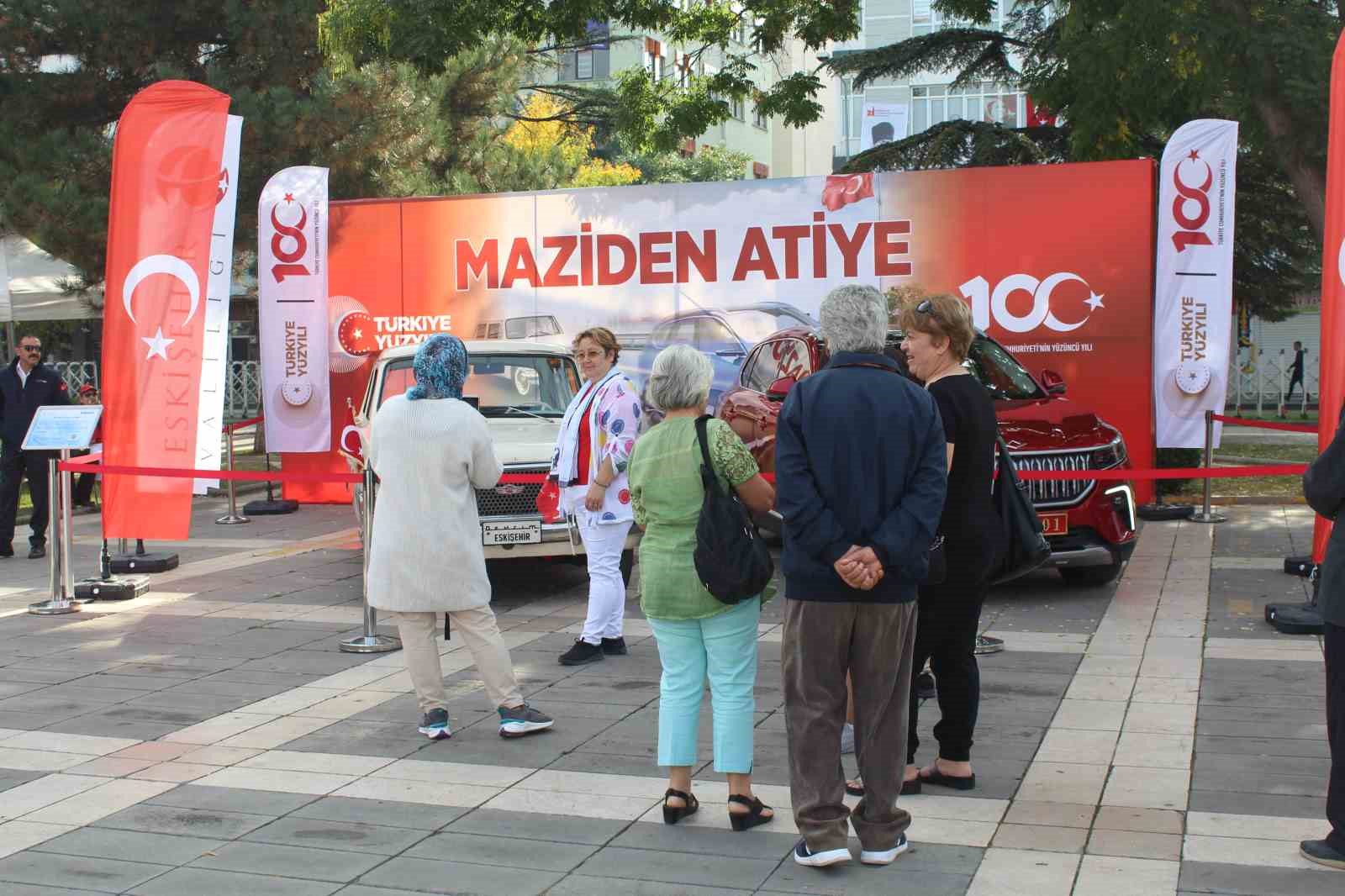 Eskişehir’de 29 Ekim kutlamalarında ‘Devrim ile Togg yan yana’