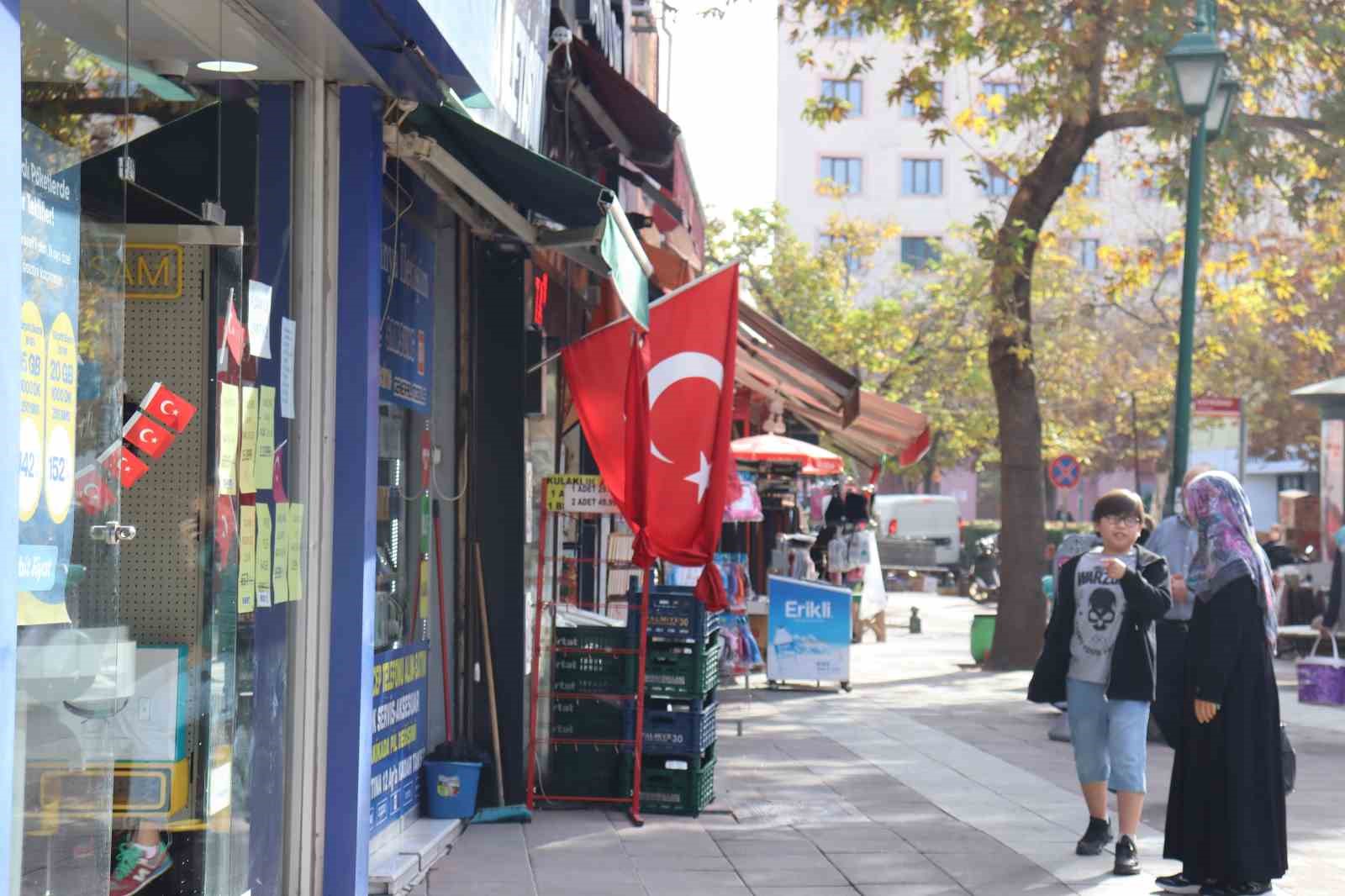 Eskişehir’de Türk bayrağı şöleni