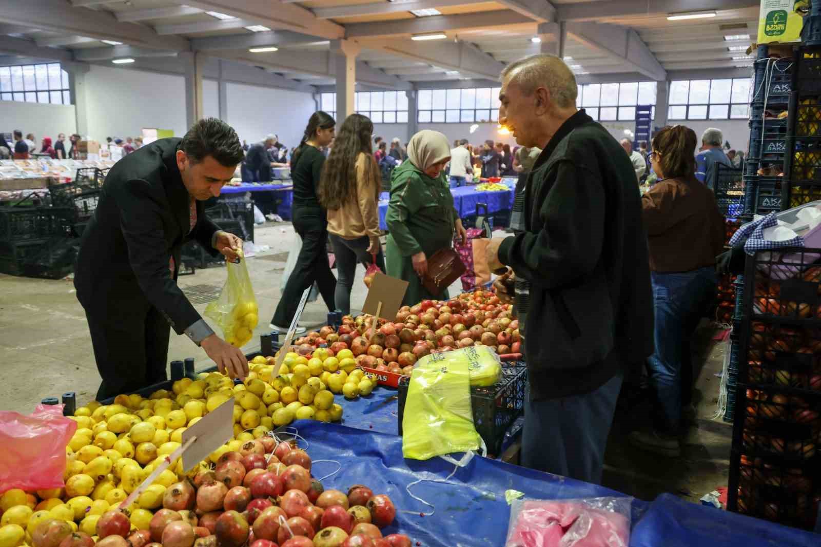 Kapalı pazarı fiyatları, hareketliliği değerlendirildi