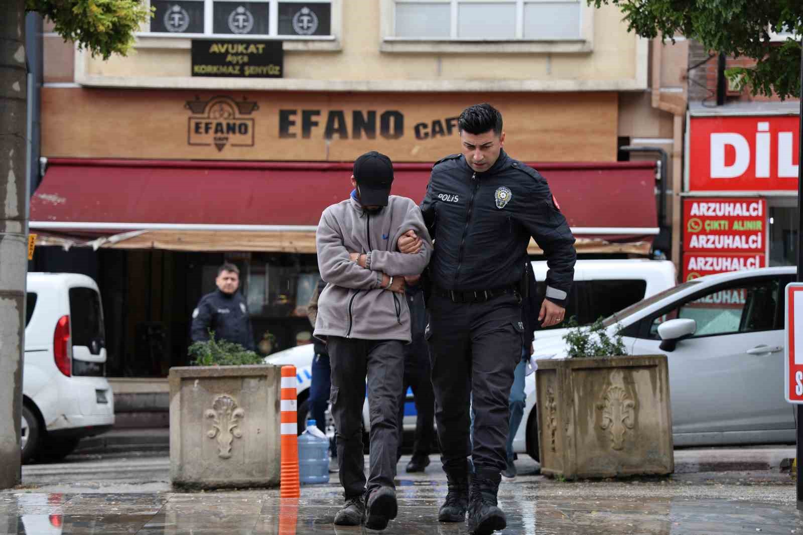 Park halindeki araçların lastiğini patlatan şahıs adli kontrolle serbest bırakıldı