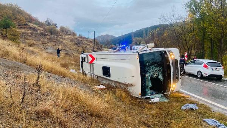 Amasya'da otobüs devrildi: 27 yaralı