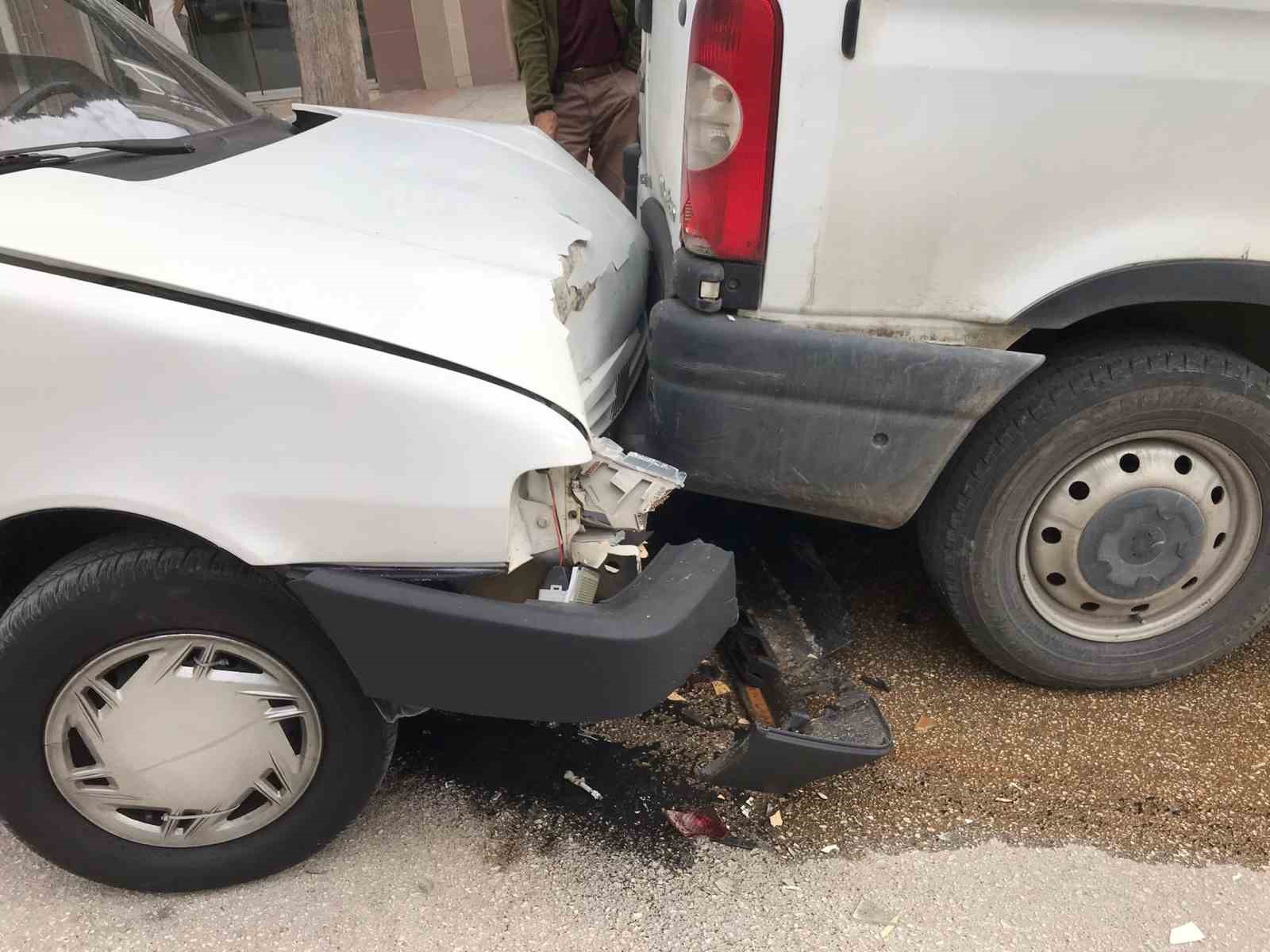 Alkollü sürücünün sebep olduğu zincirleme trafik kazasında 1 kişi yaralandı