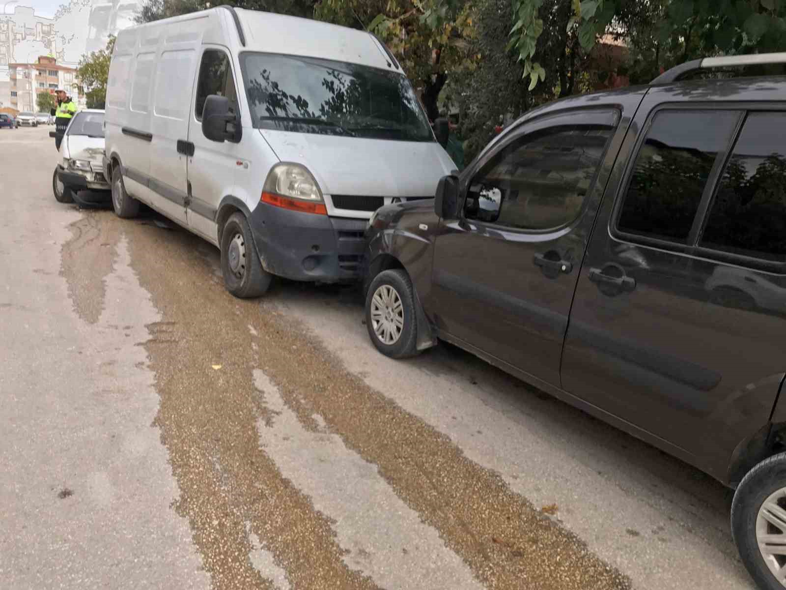 Alkollü sürücünün sebep olduğu zincirleme trafik kazasında 1 kişi yaralandı