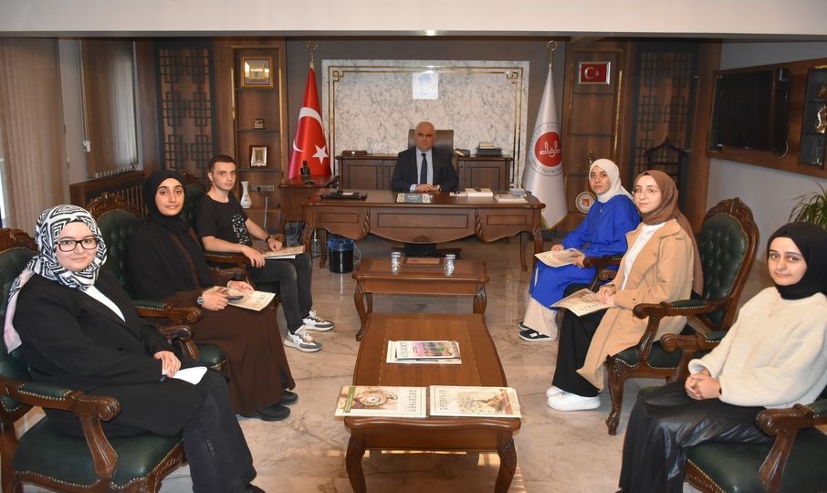 Türkiye İlahiyatlar Derneği Bilecik İl Temsilciliği üyeleriyle bir araya geldi