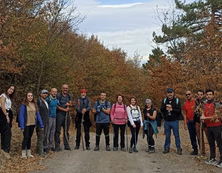 Eskişehirli ekip sonbahar manzarası eşliğinde 18 kilometre yürüdü