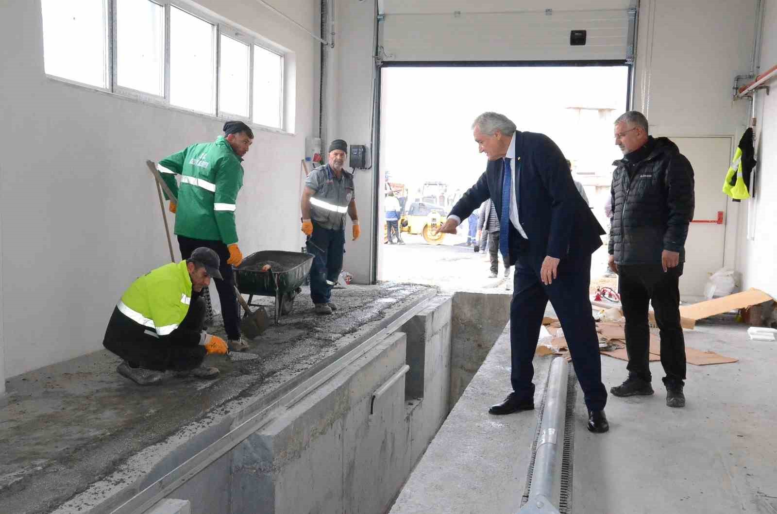 Başkan Bakkalcıoğlu hangar yapım çalışmalarını denetledi