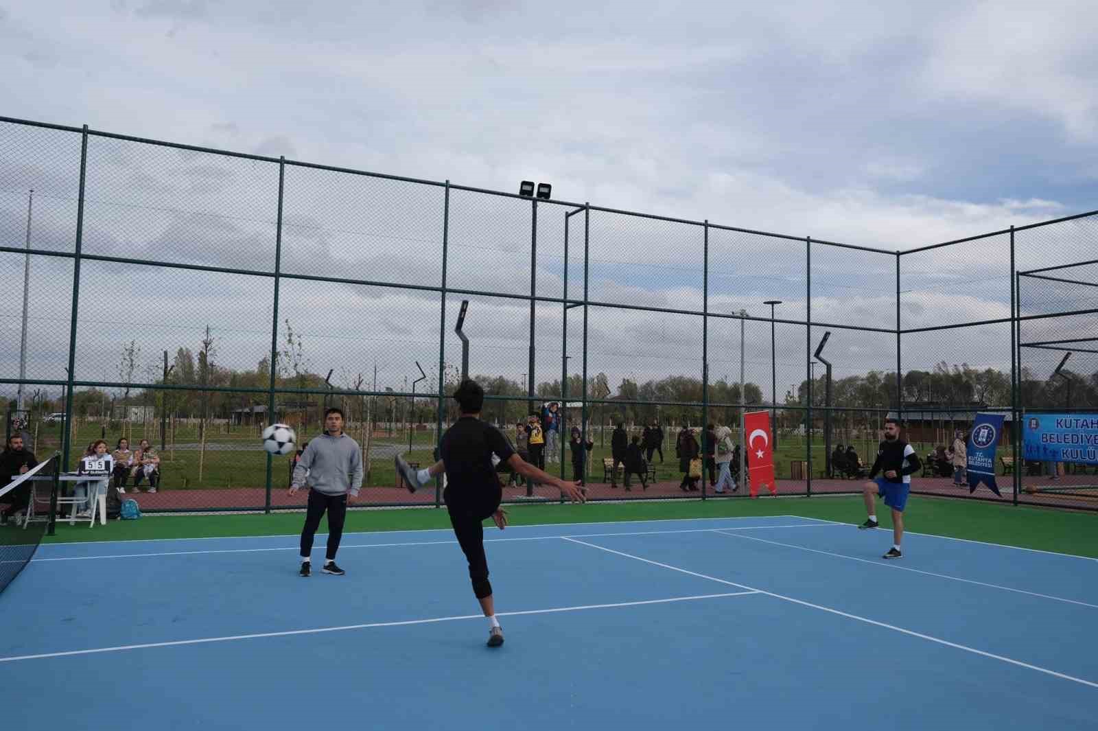 Kütahya’da Ayak Tenisi Turnuvası