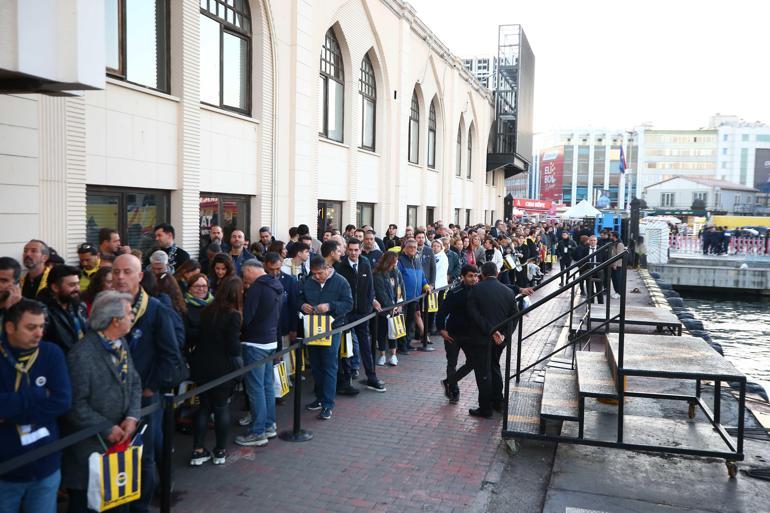 Fenerbahçe, Mustafa Kemal Atatürk'ü '10 Kasım Fenerbahçe Vapuru' ile andı