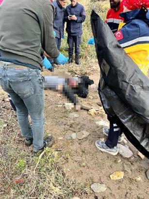 Bodrum’da biri sahilde diğeri denizde 2 erkek cesedi bulundu
