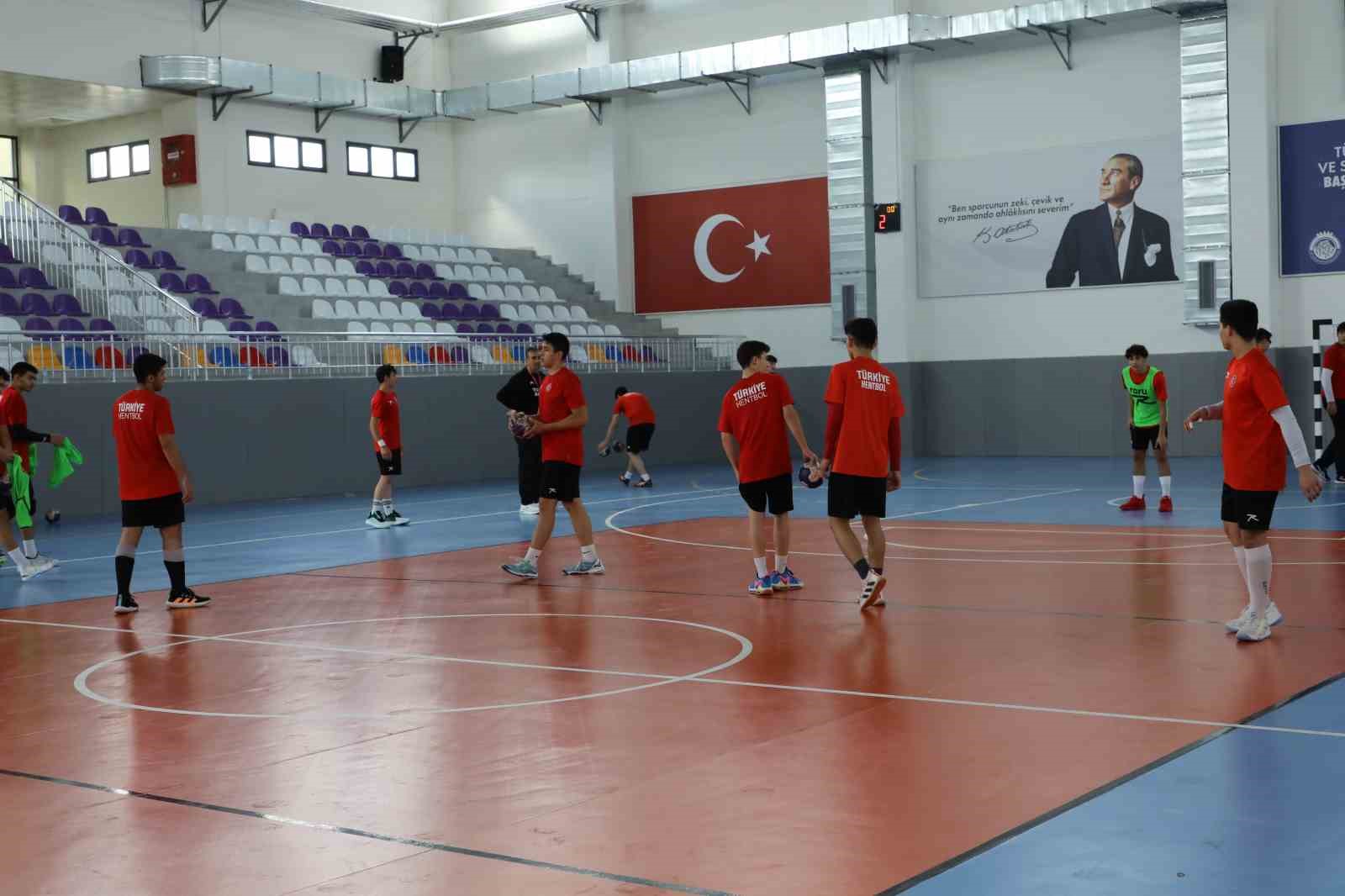 Türkiye Hentbol Federasyonu, kamp tercihini Afyonkarahisar’dan yana yaptı
