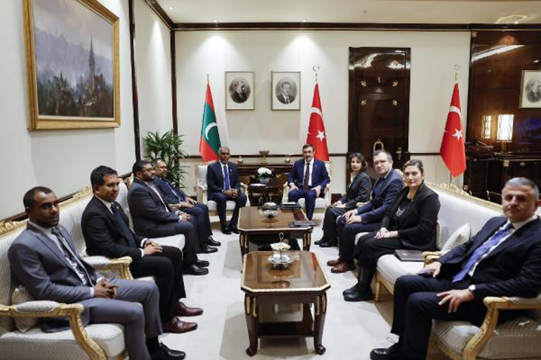 Cumhurbaşkanı Yardımcısı Yılmaz, Maldivler Cumhurbaşkanı Muizzu'yla görüştü