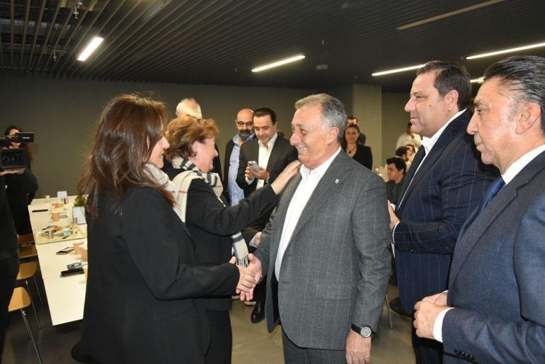 Başkan Ahmet Nur Çebi, siyah-beyazlı kulübün çalışanlarıyla vedalaştı