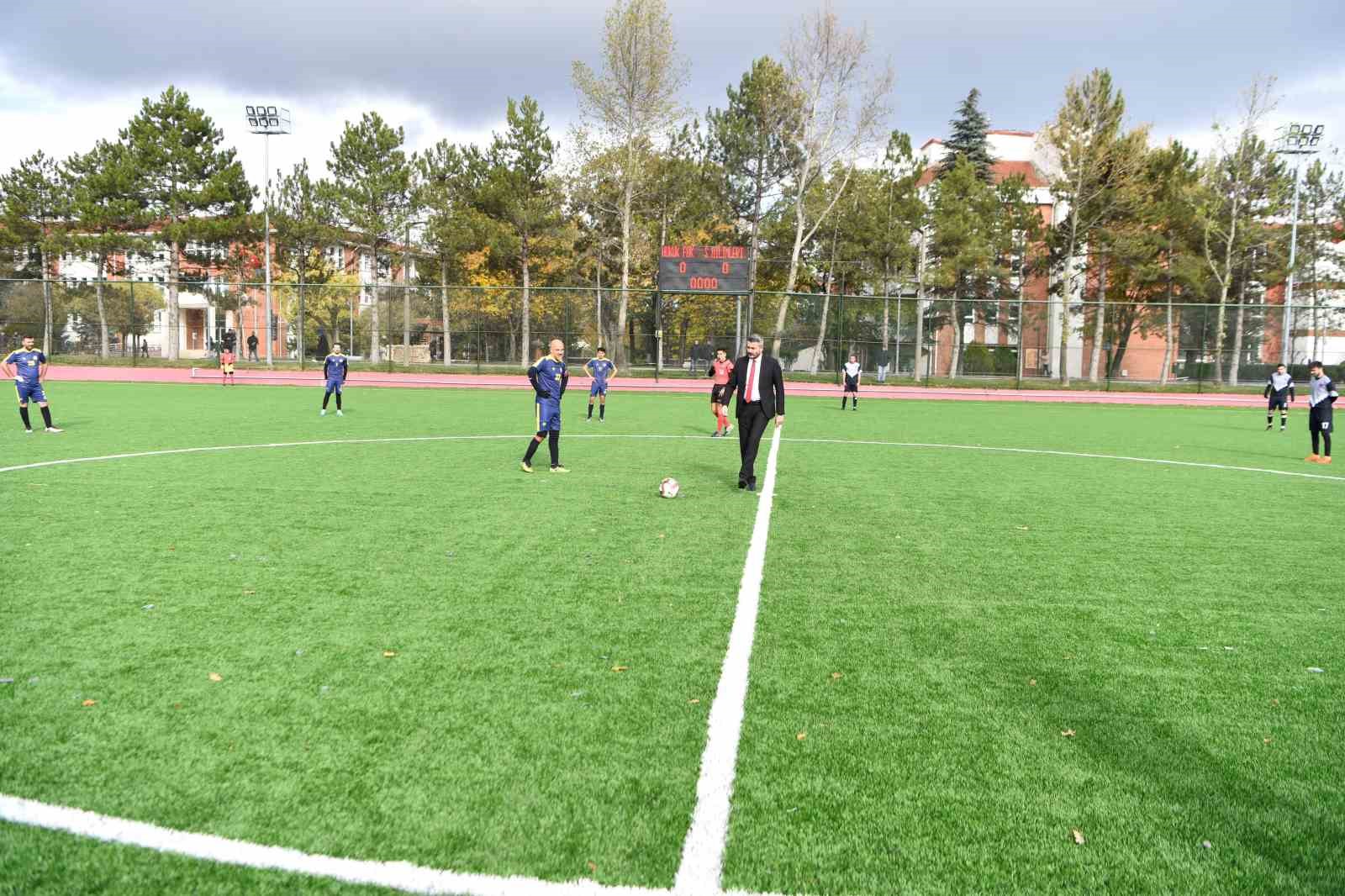 Öğrenci Futbol Turnuvası başladı