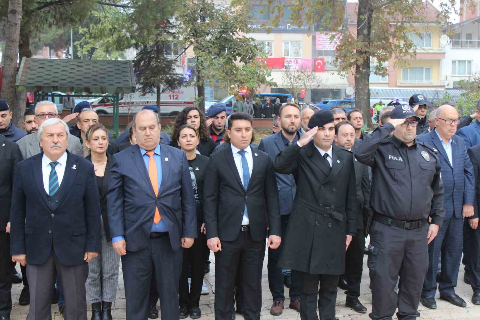 Osmaneli’nde 10 Kasım Atatürk’ü anma programı düzenlendi