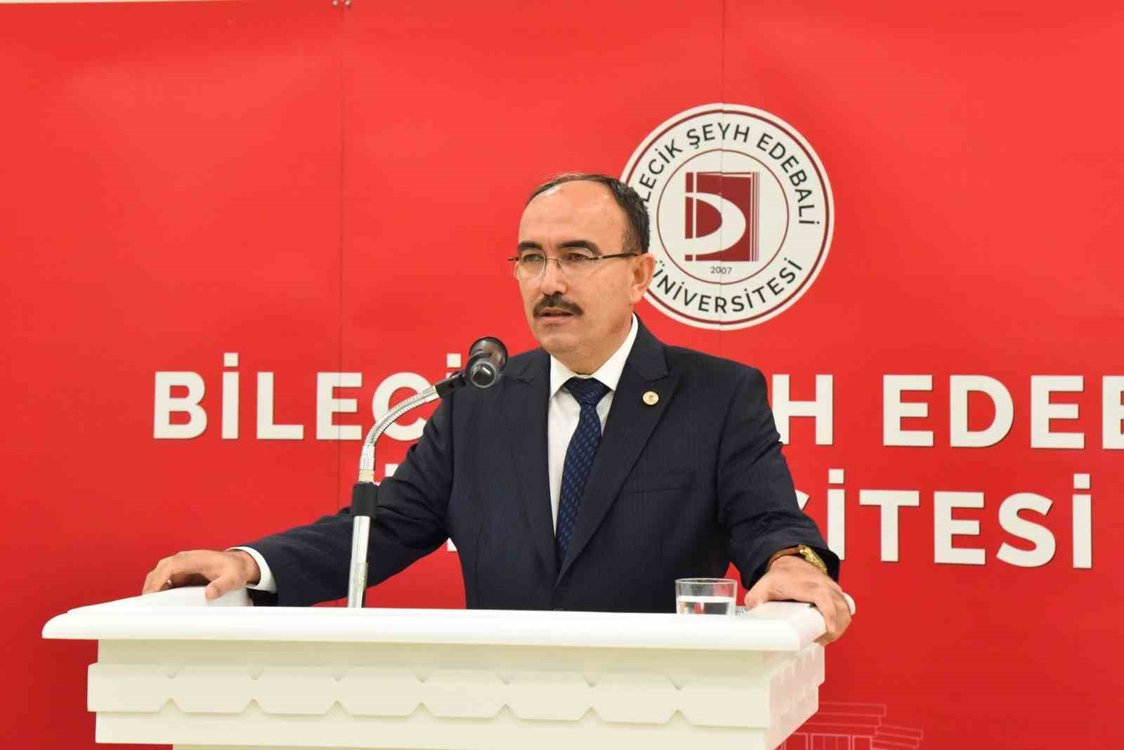 Prof. Dr. Azmi Özcan’ın adı kütüphaneye verildi