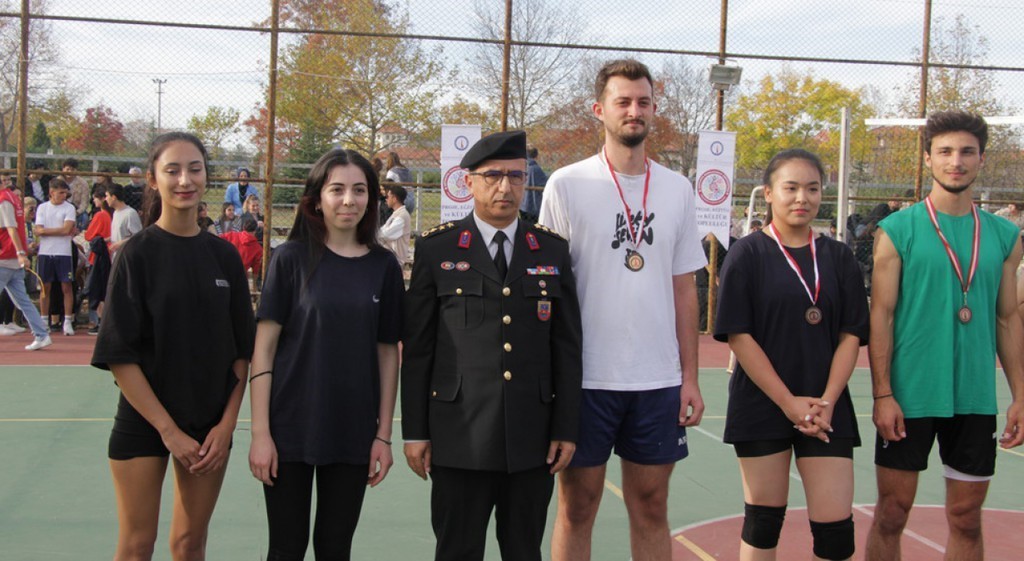 DPÜ’de Jandarma Şehitlerine Vefa Kupası Voleybol Turnuvası