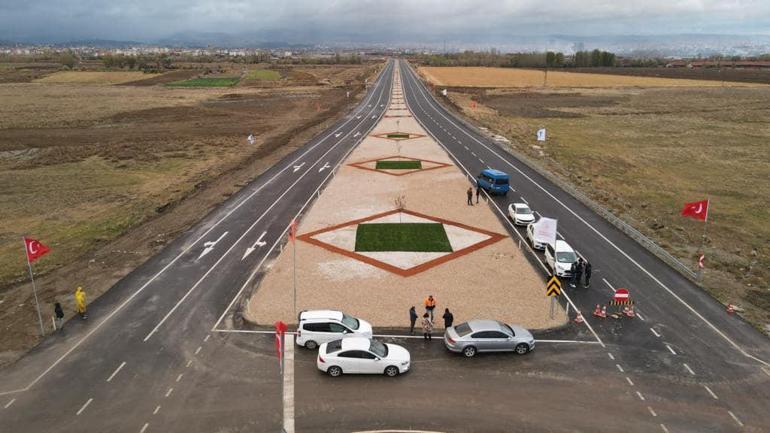 Bakan Uraloğlu: Ülkemizin her köşesini hızlı, güvenli, konforlu yol ağlarıyla donatıyoruz