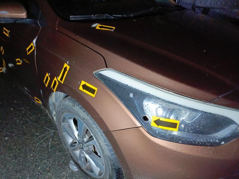 Gaziosmanpaşa'da otomobildekilere kurşun yağdırdılar: 2 yaralı