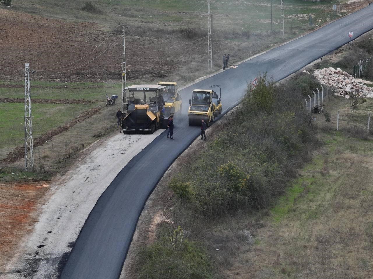 Pelitözü’nde yollar yeni asfalta kavuştu