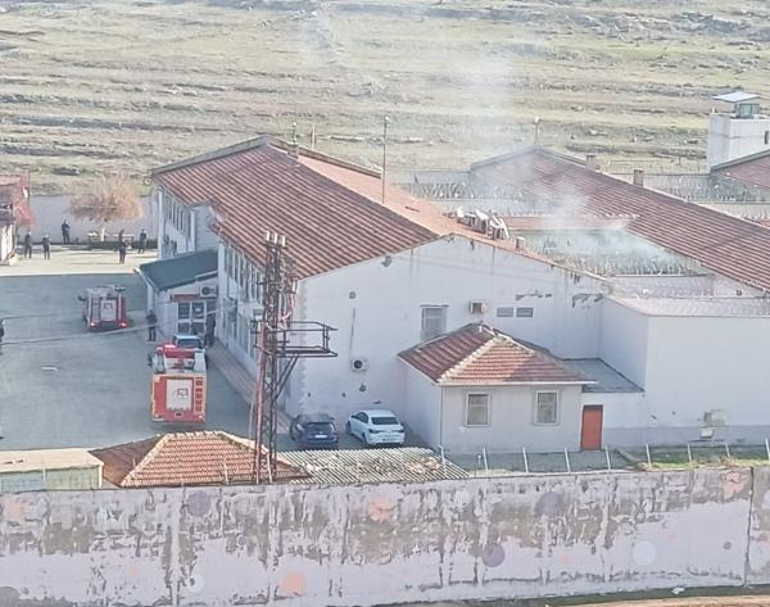 Mardin’de cezaevindeki yangın tatbikatı, gerçek sanıldı