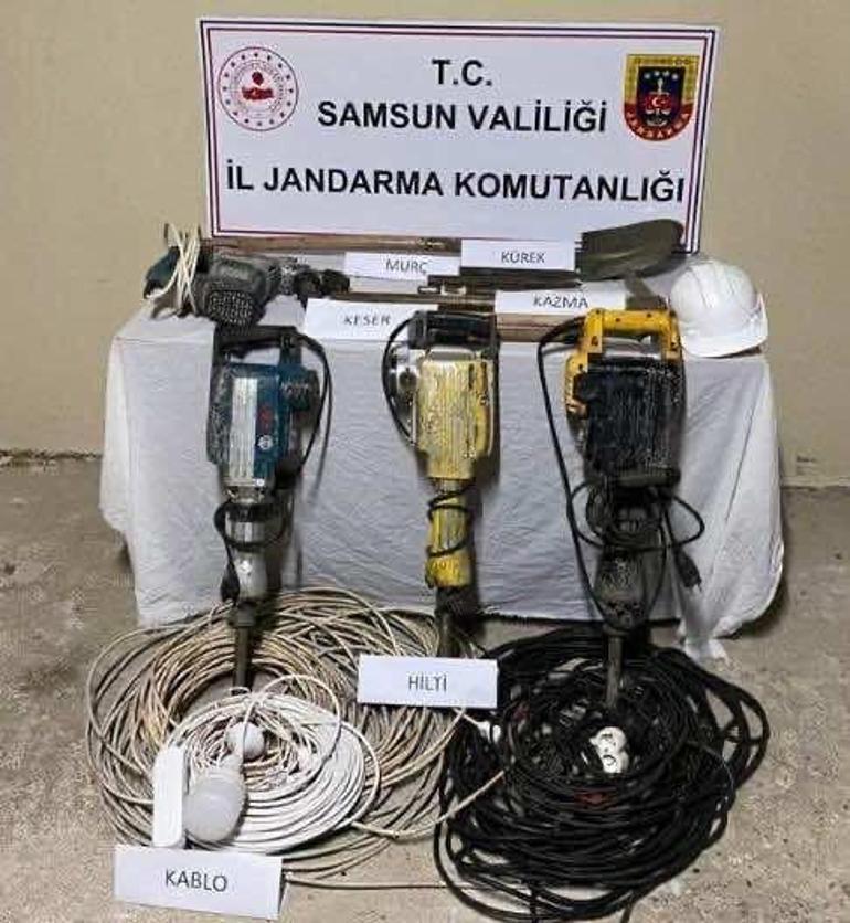 Samsun'da kaçak kazı yapan 10 kişiye suçüstü
