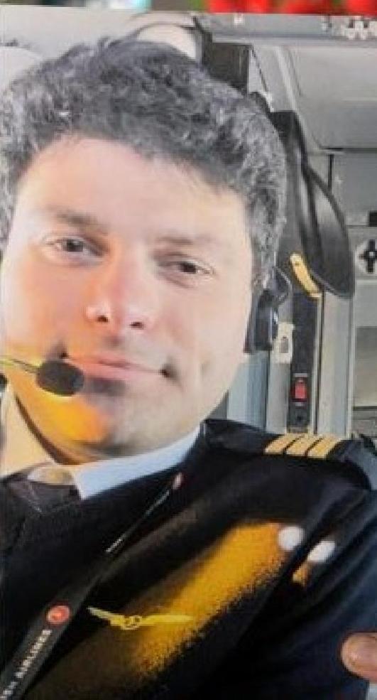 Trafik kazasında ölen pilot Ekin Güneş, son yolculuğuna uğurlandı