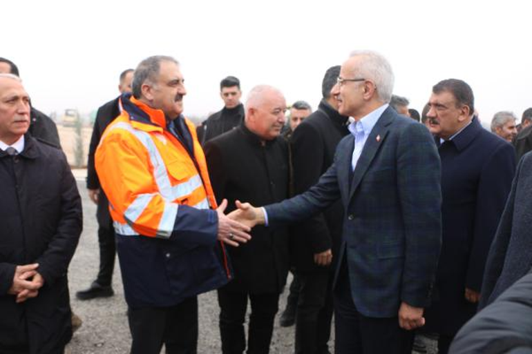 Bakan Uraloğlu: Ulusal yol ağımızın yüzde 98’i depremde herhangi bir zarar görmedi