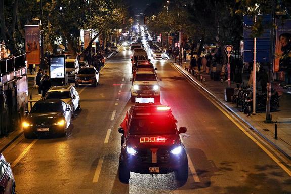 İstanbul'da 'şehitlerimiz ve Filistin için yola çık' konvoyu düzenlendi