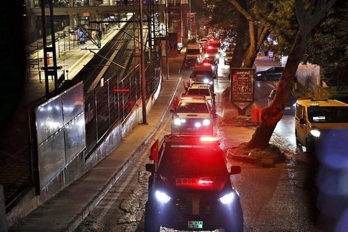 İstanbul'da 'şehitlerimiz ve Filistin için yola çık' konvoyu düzenlendi