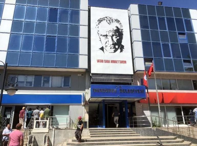 Menderes'in eski başkanı Kayalar'a 'rüşvet'ten beraat, 'görevi ihmal'den 10 bin lira ceza