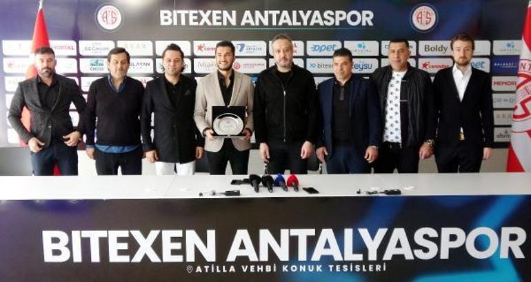 Antalyaspor'dan ayrılan Nuri Şahin: Karalar bağlamaya gerek yok