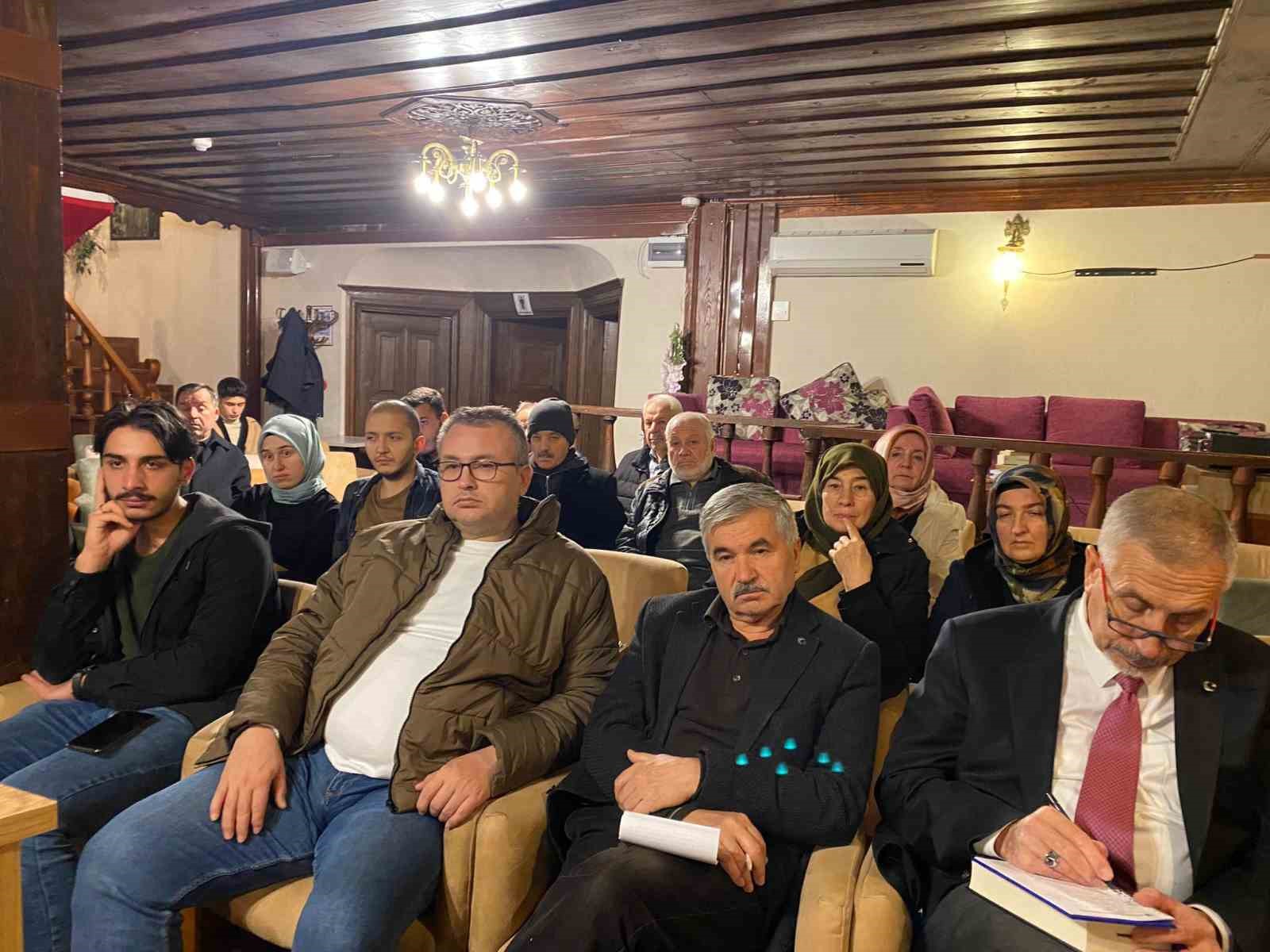 Eskişehir Türk Ocağı’nda Mâtürîdîlik sohbetleri ilgi çekerek devam ediyor