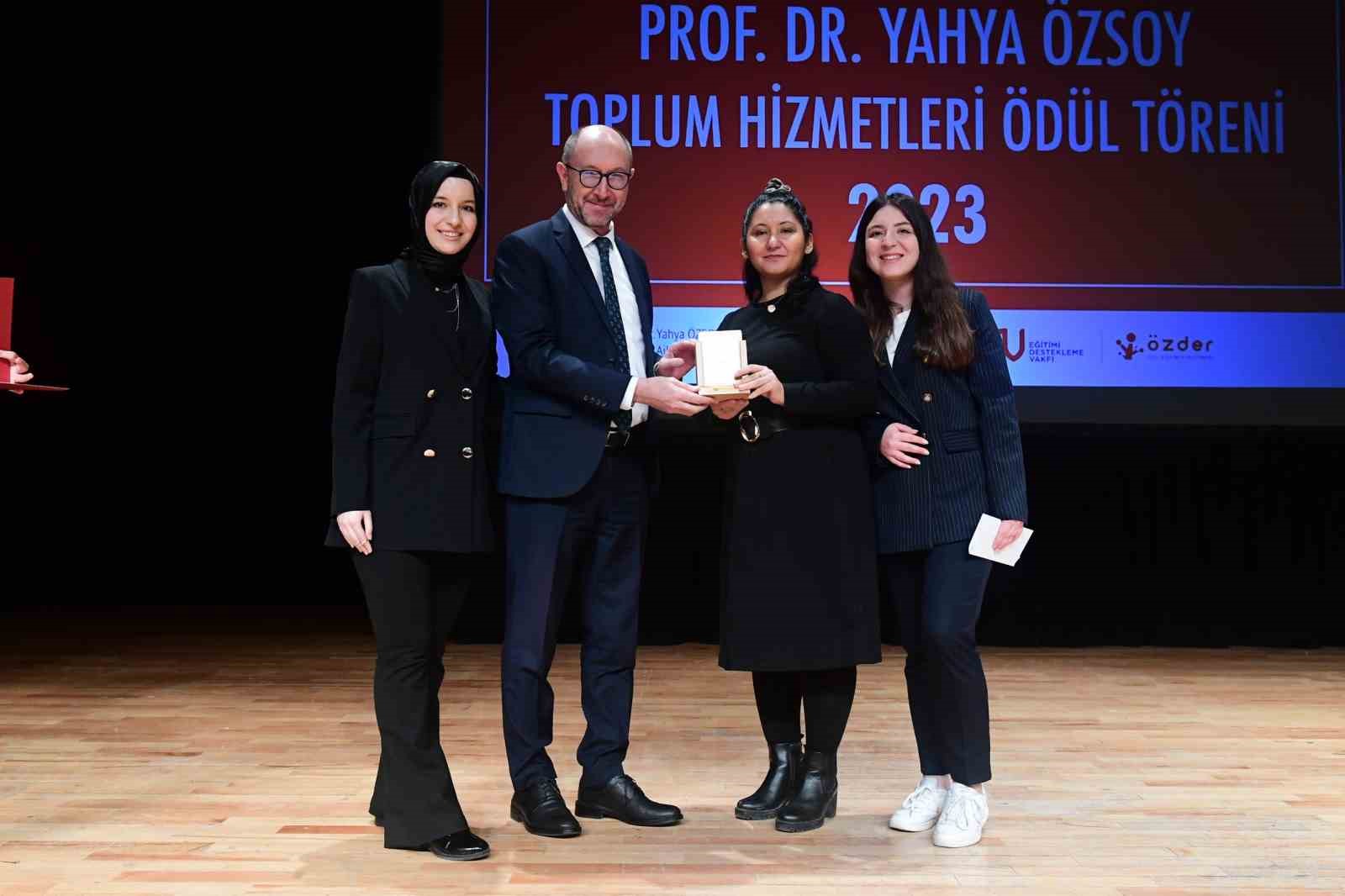 Prof. Dr. Yahya Özsoy Toplum Hizmetleri Ödülleri sahiplerini buldu