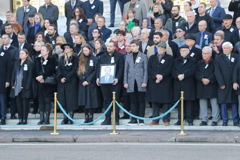 Eski bakan Okuyan için TBMM'de tören