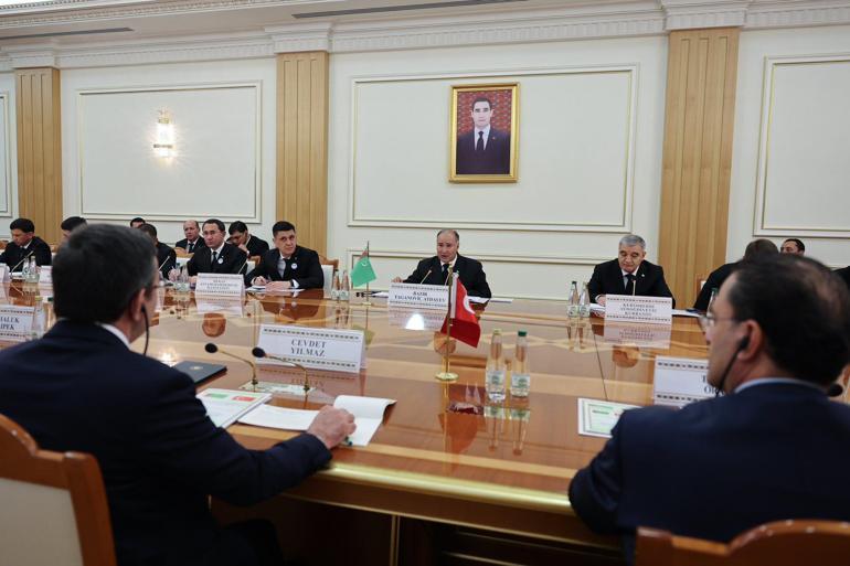 Yılmaz, 7'nci Türk-Türkmen Hükümetlerarası Ekonomik Komisyon toplantısına katıldı
