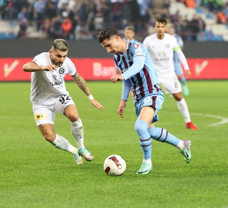 Trabzonsporlu Bardhi: Burada oynayan oyuncuların üzerinde çok büyük bir baskı var