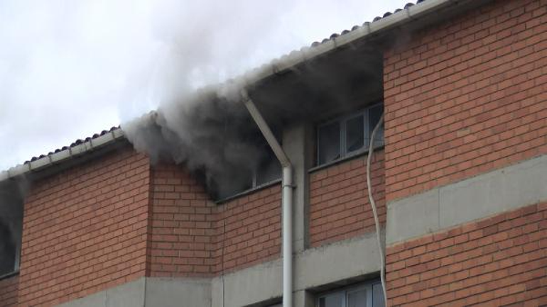 Başakşehir'de oto yedek parça dükkanında yangın