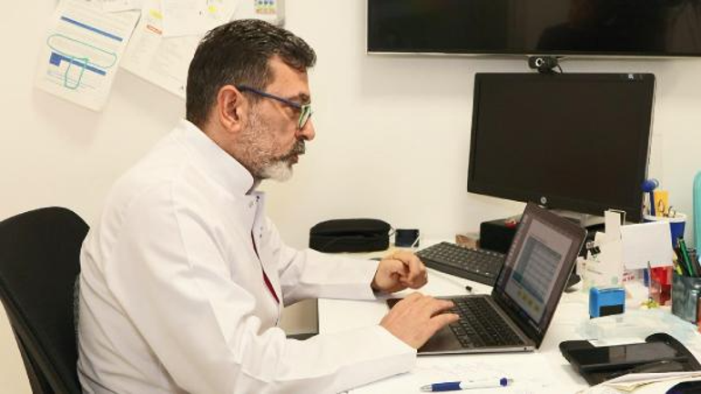 Türk Yoğun Bakım Derneği Başkanı Prof. Dr. Utku: Viral enfeksiyon kaynaklı yoğun bakım yatışları yüzde 100'ler civarında
