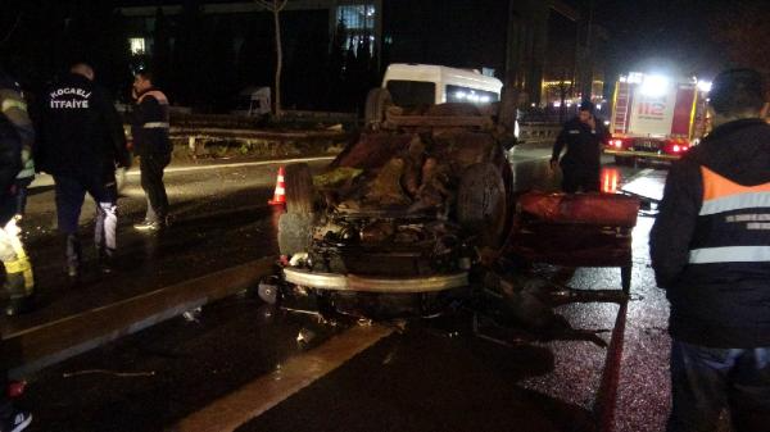 Tuzla D-100 Karayolu'nda karşı şeride geçerek takla atan otomobilin sürücüsü ağır yaralandı