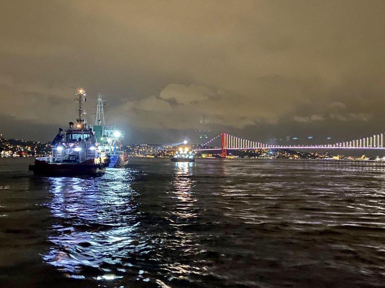 İstanbul Boğazı'nda arıza yapan gemi kurtarıldı; boğaz trafiği normale döndü